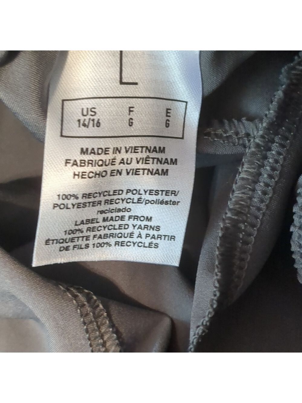 2 pockets and Elastic drawstring waistband - Picture 6 of 6